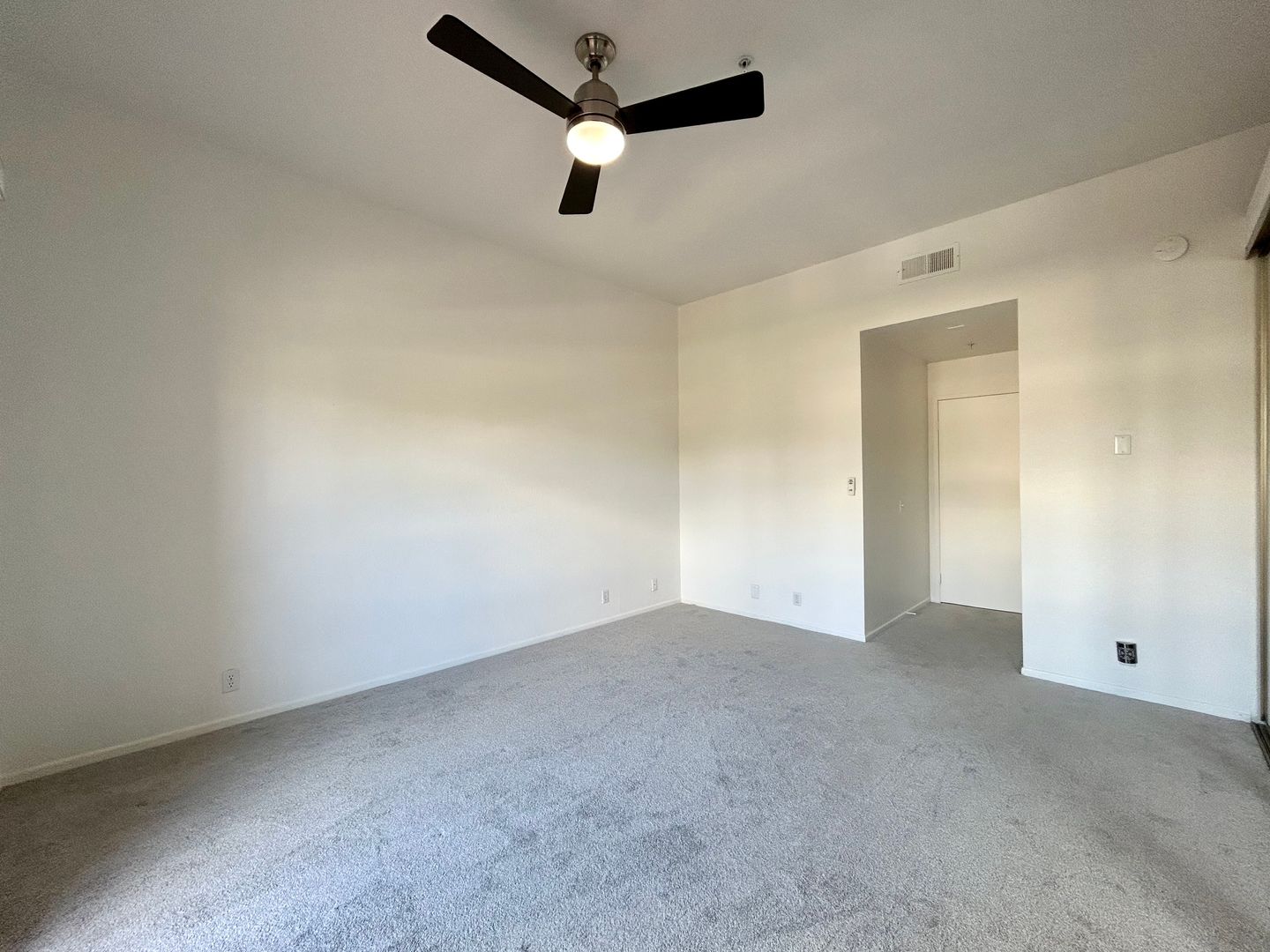 2601 S Broadmoor Dr Unit 63 - Palm Springs - California - 2 bed, 2 bath rental property