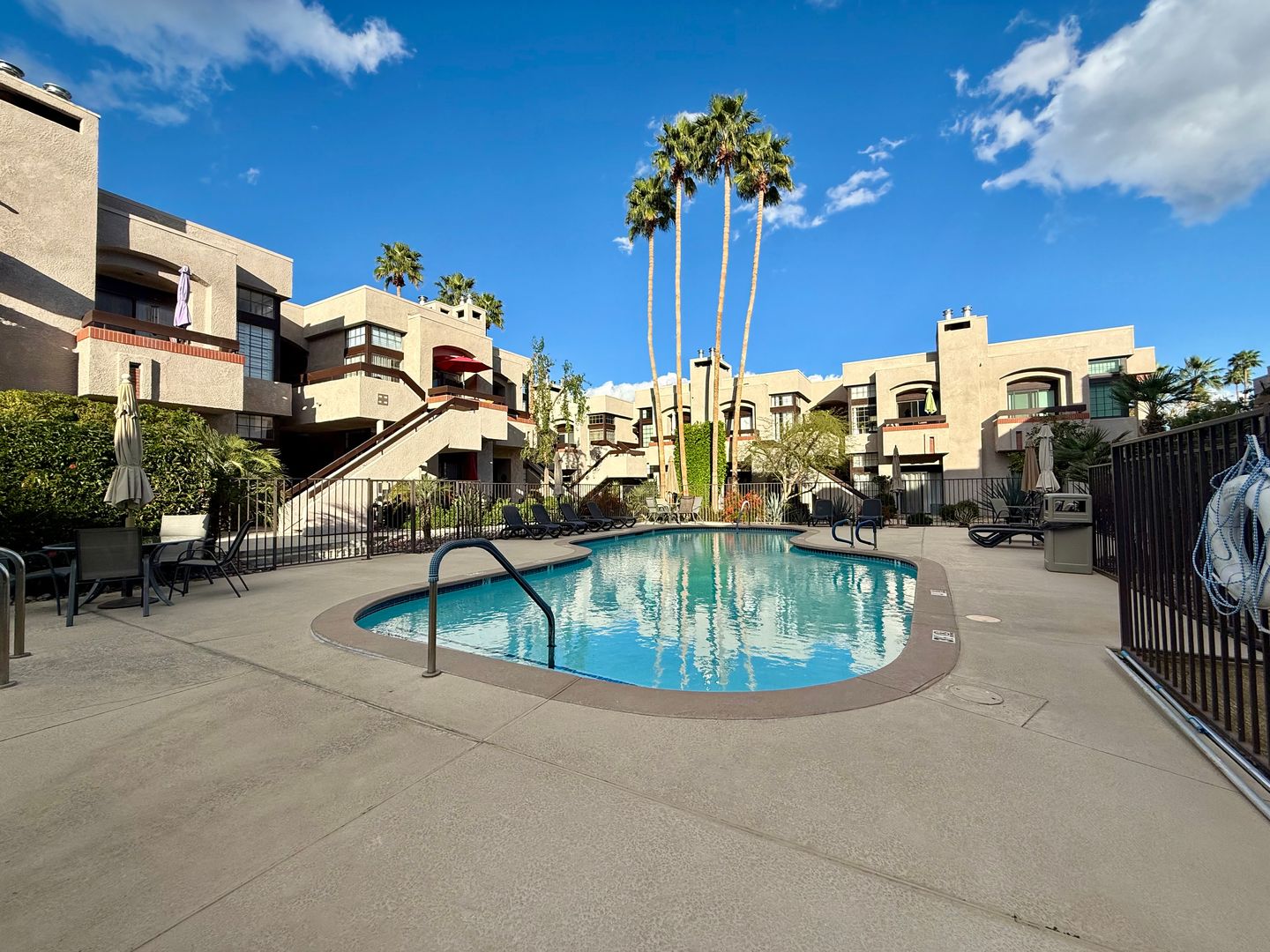 2601 S Broadmoor Dr Unit 63 - Palm Springs - California - 2 bed, 2 bath rental property