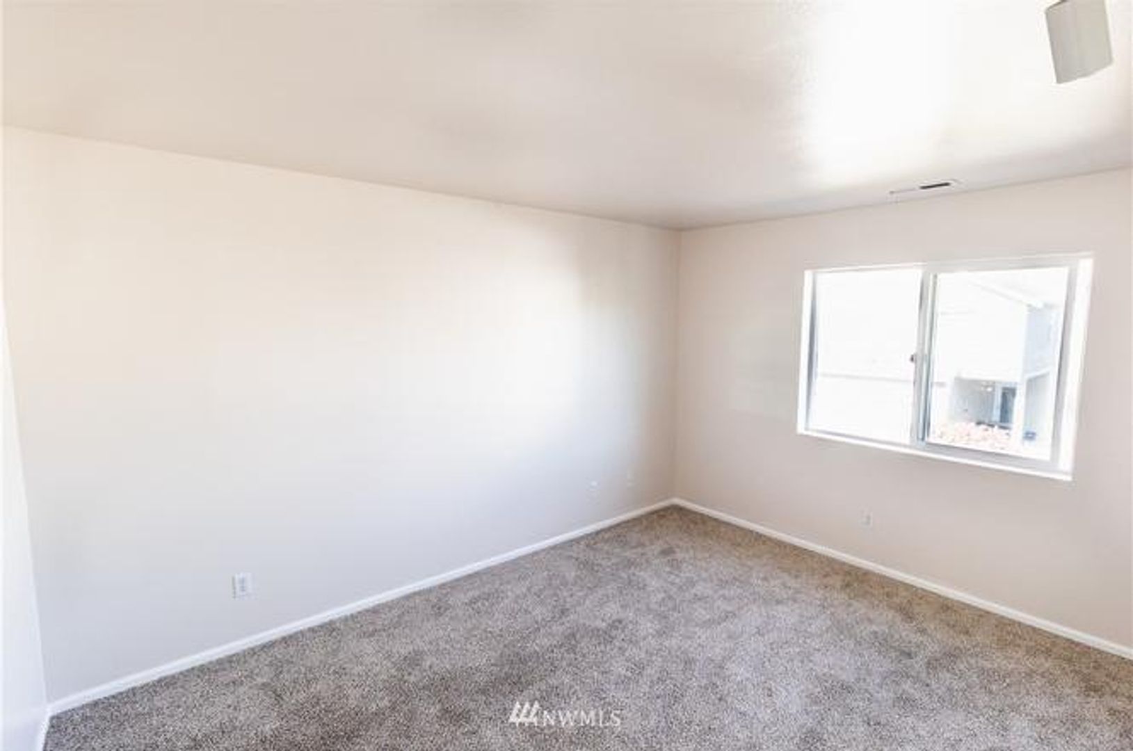 2602 88th Dr NE - Lake Stevens - Washington - 3 bed, 2.5 bath rental property