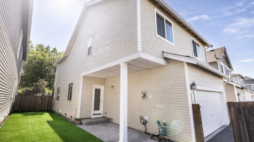 2602 88th Dr NE - Lake Stevens - Washington - 3 bed, 2.5 bath rental property