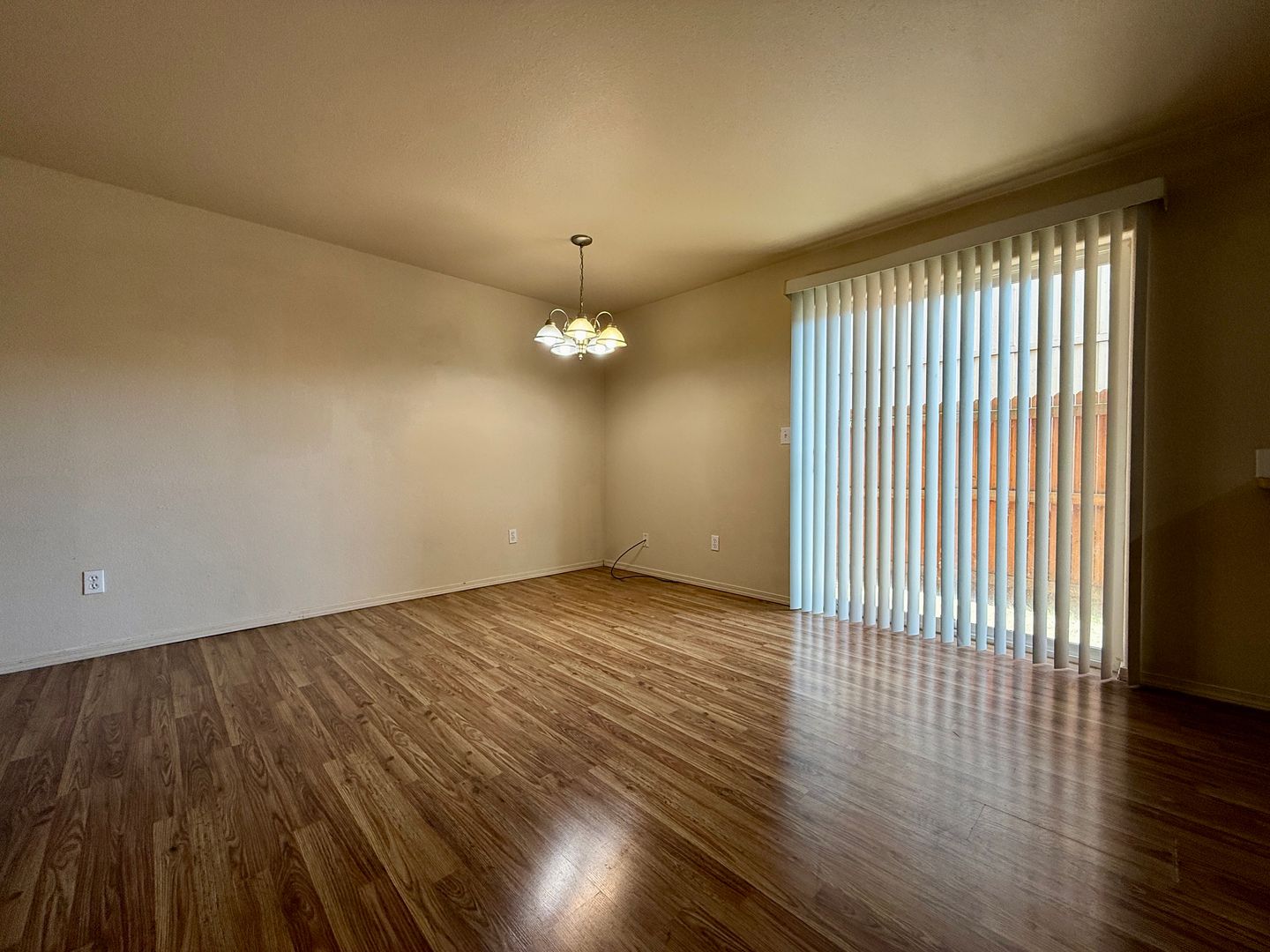 2828 SW Juniper Avenue - Redmond - Oregon - 3 bed, 2.5 bath rental property