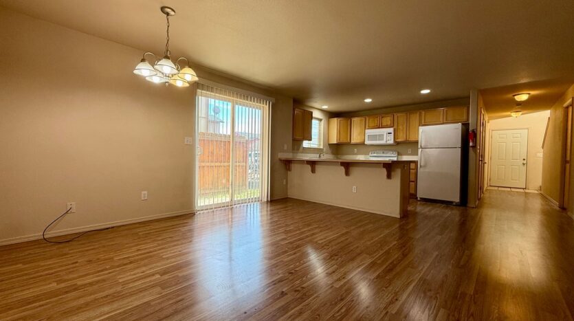 2828 SW Juniper Avenue - Redmond - Oregon - 3 bed, 2.5 bath rental property