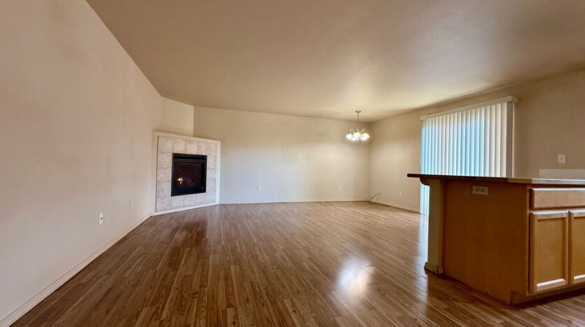 2828 SW Juniper Avenue - Redmond - Oregon - 3 bed, 2.5 bath rental property