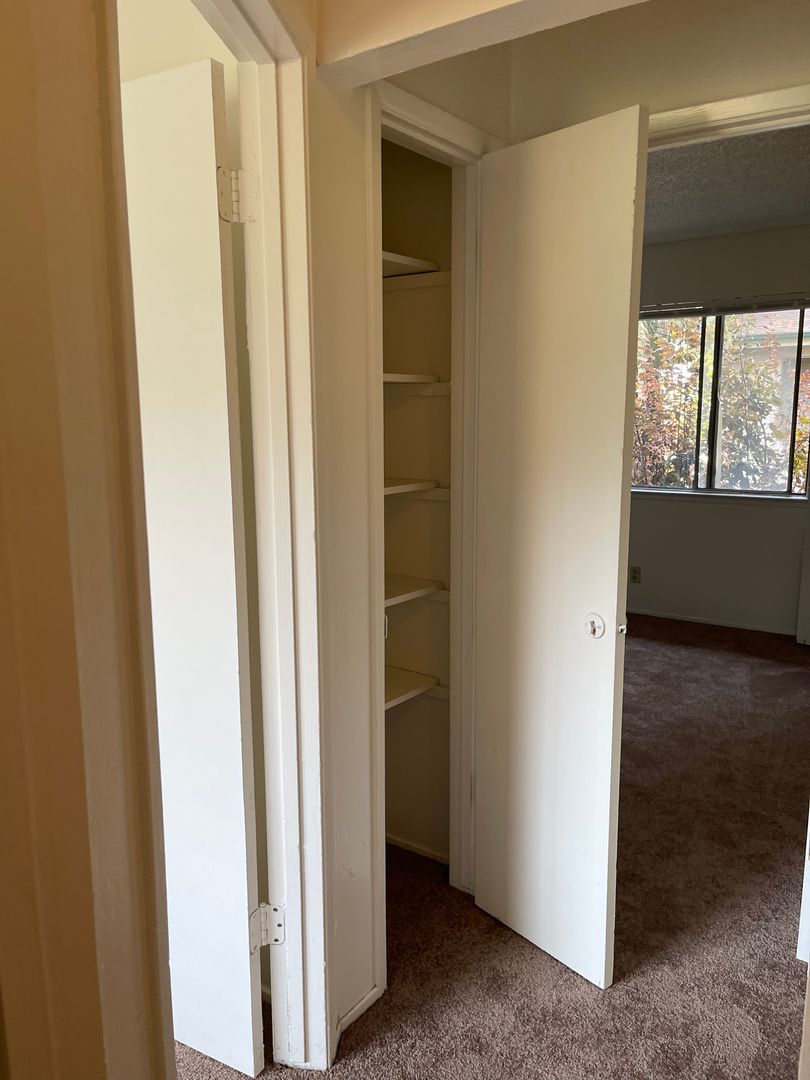 29163 Dixon Street - Hayward - California - 3 bed, 1.5 bath rental property