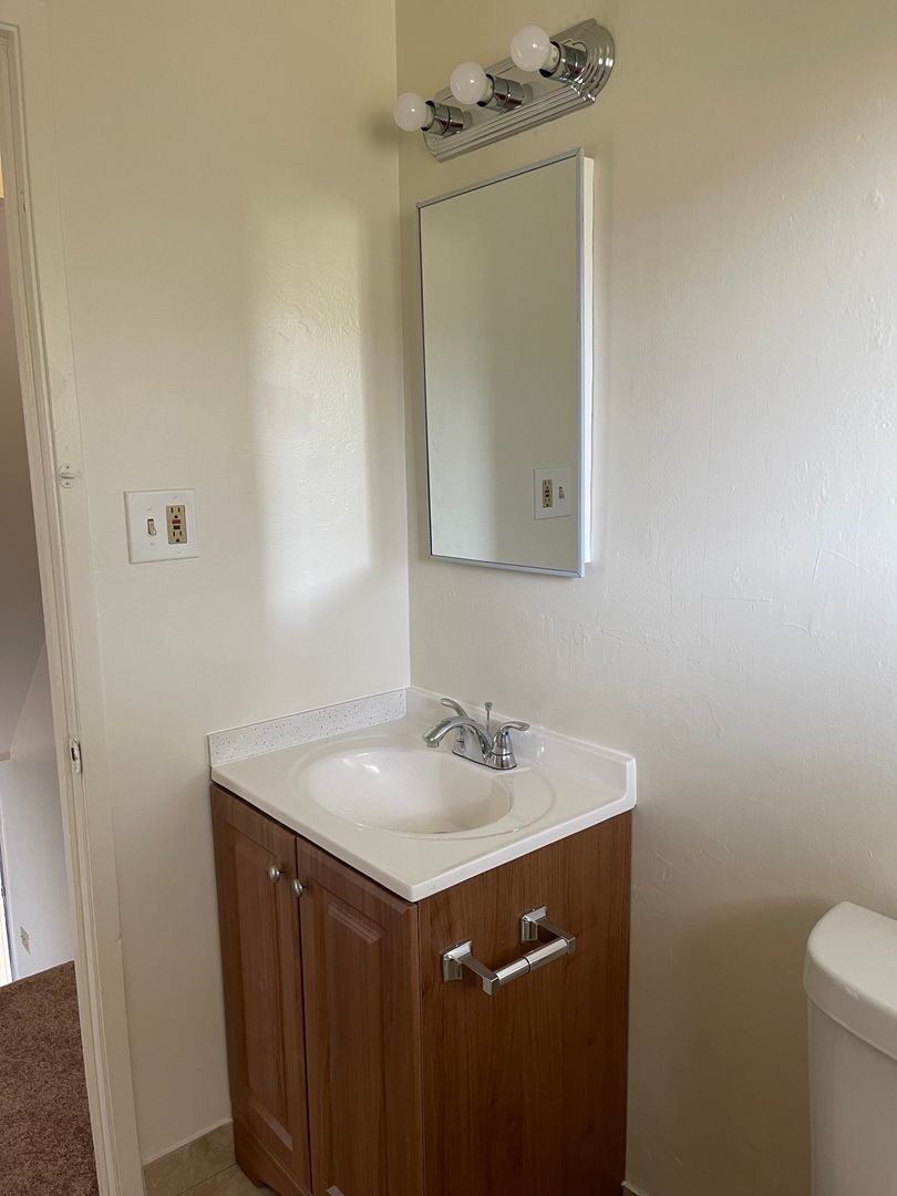 29163 Dixon Street - Hayward - California - 3 bed, 1.5 bath rental property