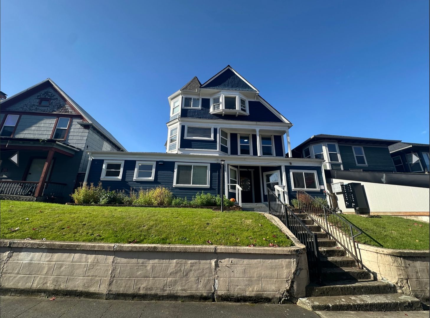 2922 Hoyt Ave - 204 - Everett - Washington - 1 bath rental property