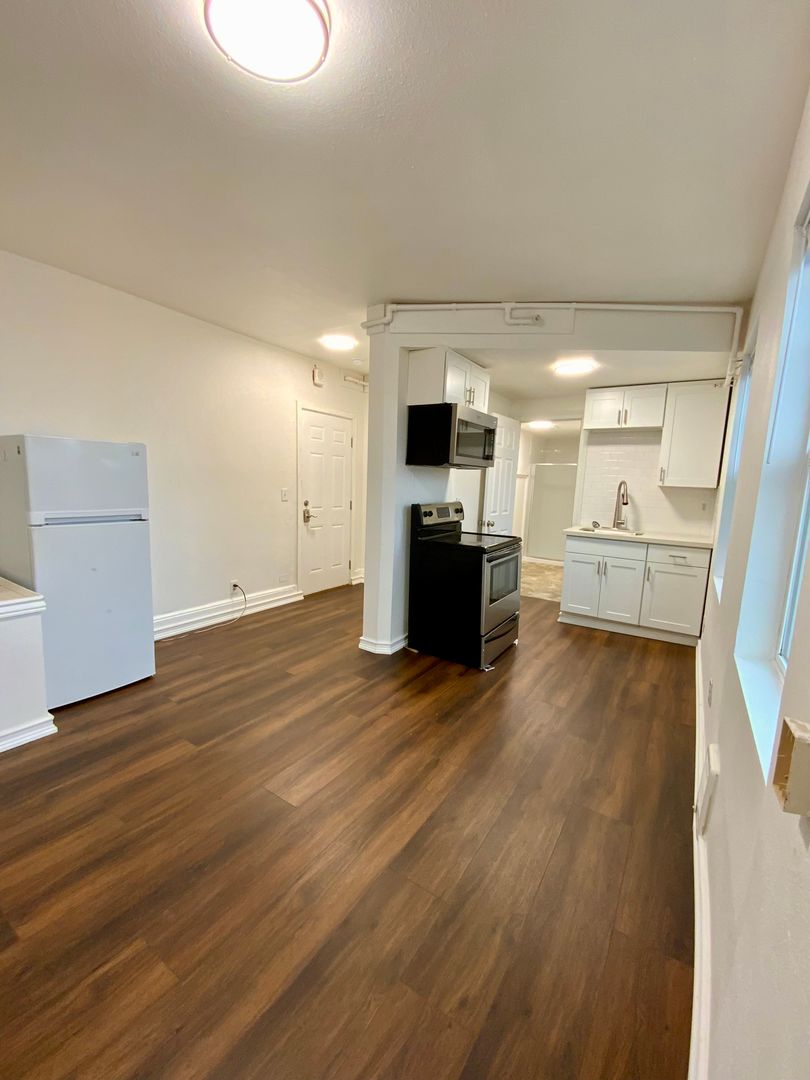 2922 Hoyt Ave - 204 - Everett - Washington - 1 bath rental property