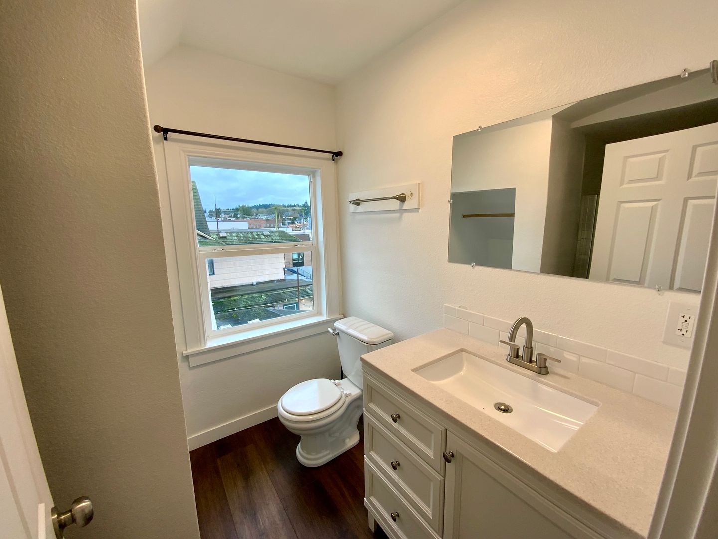 2922 Hoyt Ave - 303 - Everett - Washington - 1 bath rental property