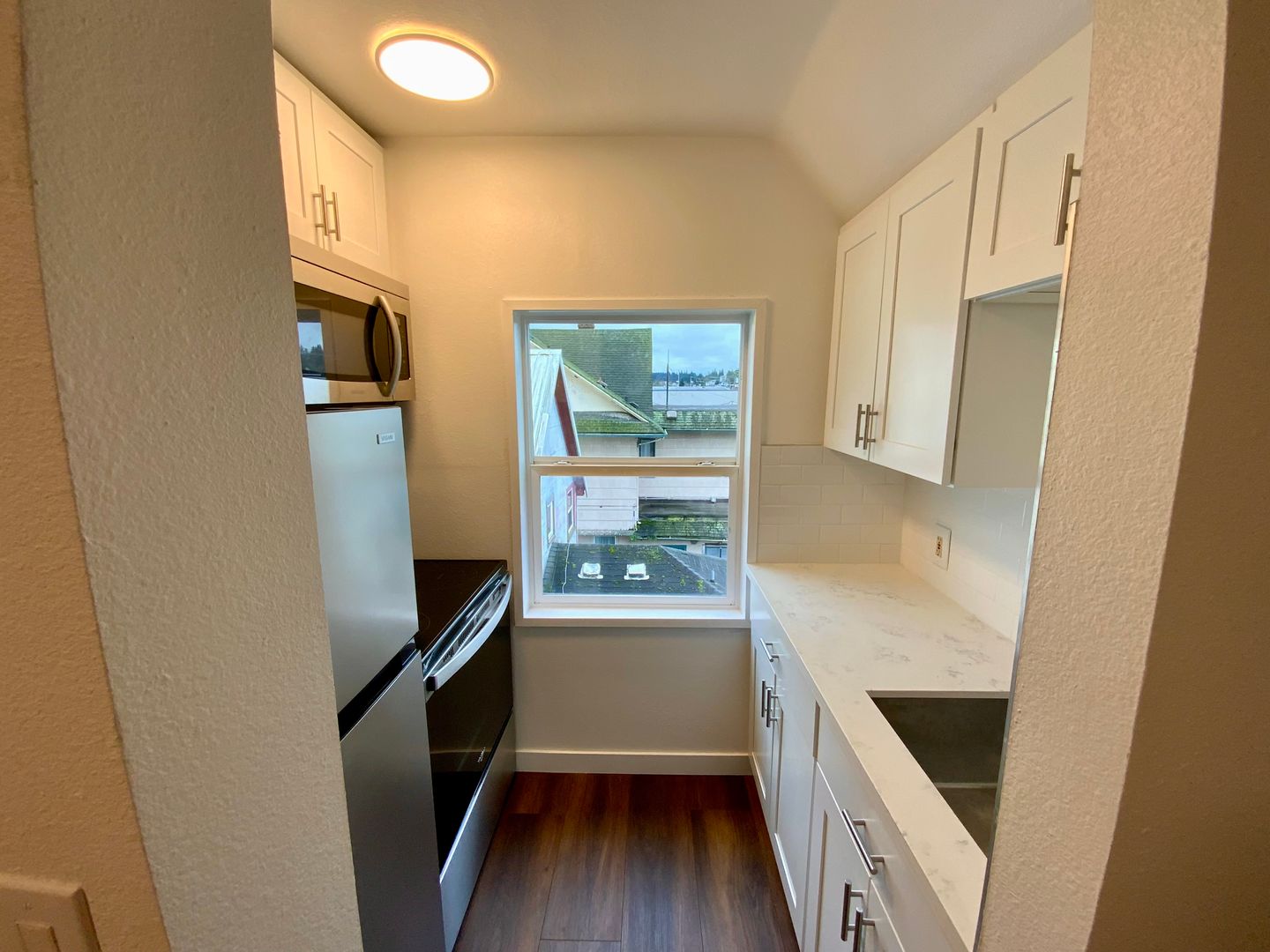 2922 Hoyt Ave - 303 - Everett - Washington - 1 bath rental property