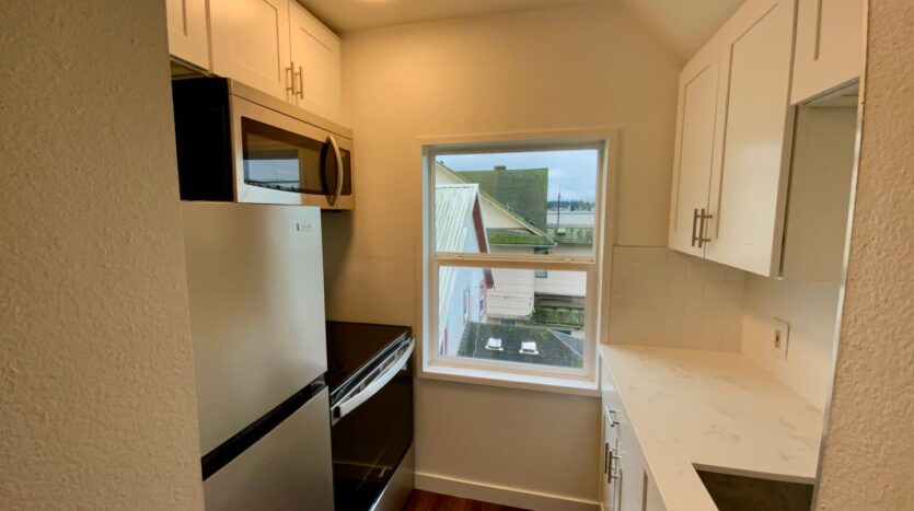 2922 Hoyt Ave - 303 - Everett - Washington - 1 bath rental property