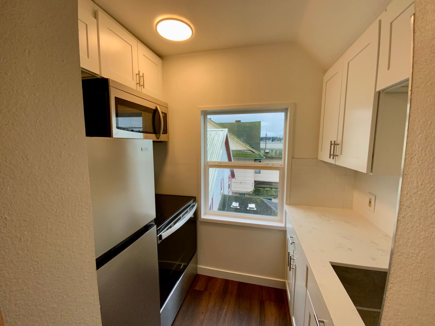 2922 Hoyt Ave - 303 - Everett - Washington - 1 bath rental property