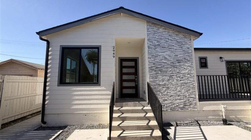 2947-2949 Dalton Ave  - Los Angeles - California - 3 bed, 2 bath rental property