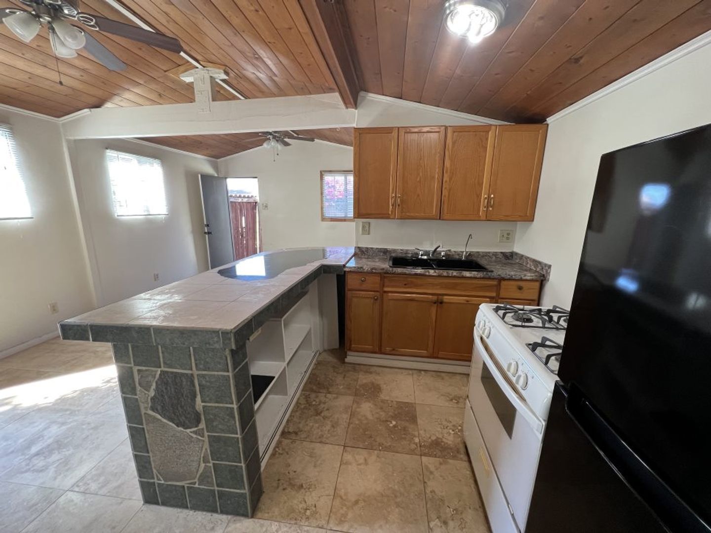 312 Avenida Monterey - San Clemente - California - 1 bed, 1 bath rental property