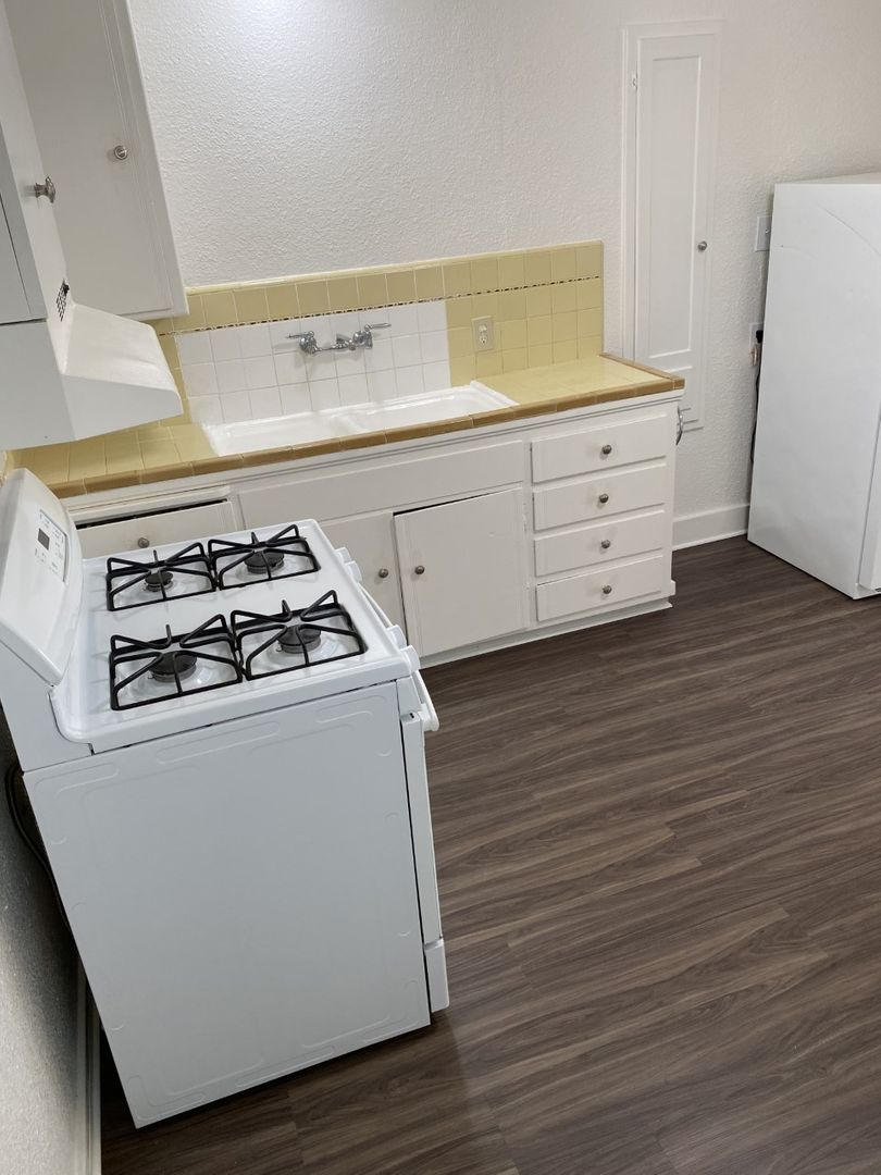 326 A Capitol Street  - Vallejo - California - 1 bed, 1 bath rental property