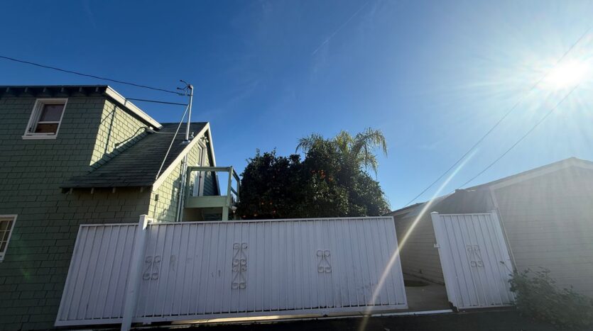 329 N Cherry Street - Tulare - California - 1 bath rental property