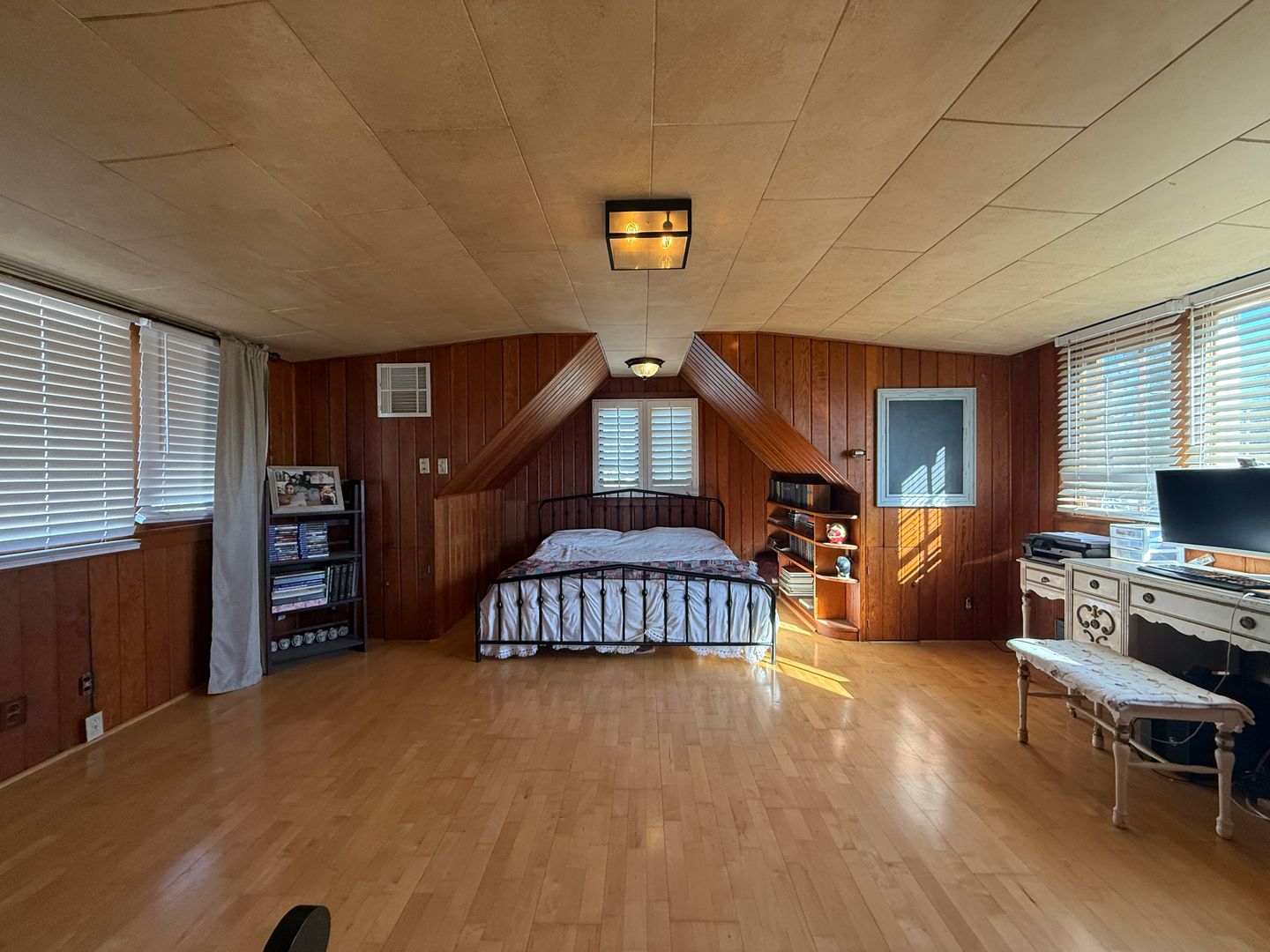 329 N Cherry Street - Tulare - California - 1 bath rental property