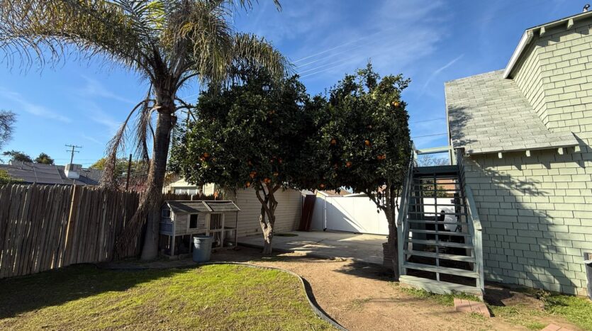 329 N Cherry Street - Tulare - California - 1 bath rental property