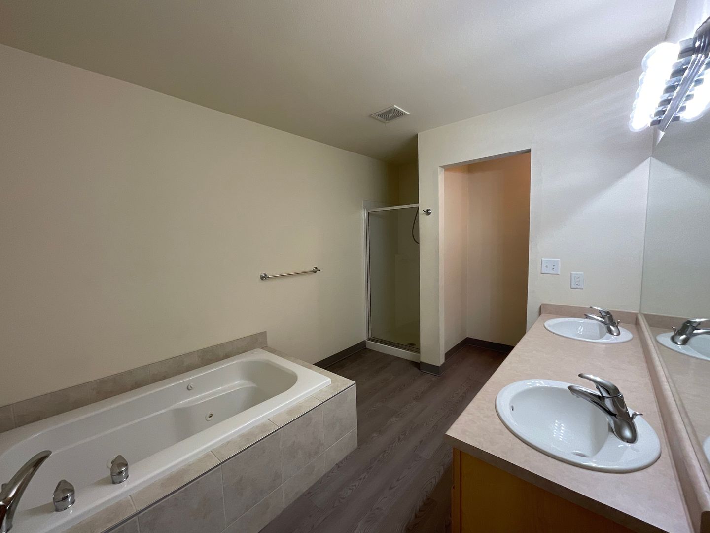 332 E. BELLIS FAIR PKWY - #201 - Bellingham - Washington - 2 bed, 2 bath rental property