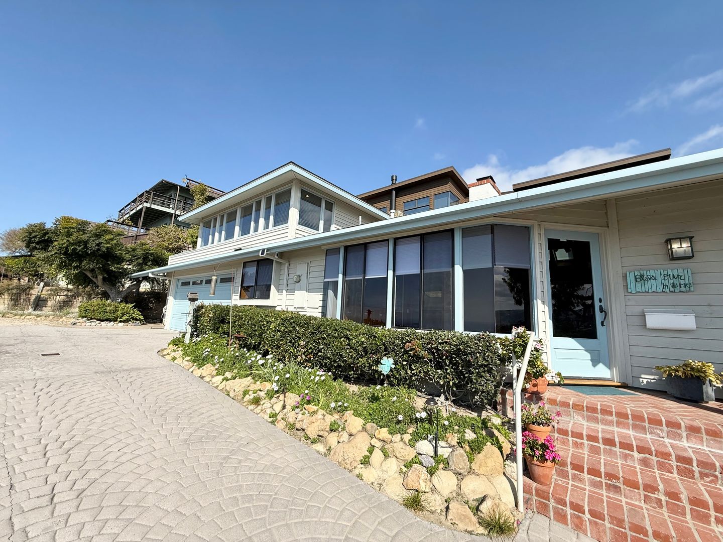 334 Pinecrest Dr - Laguna Beach - California - 2 bed, 2 bath rental property