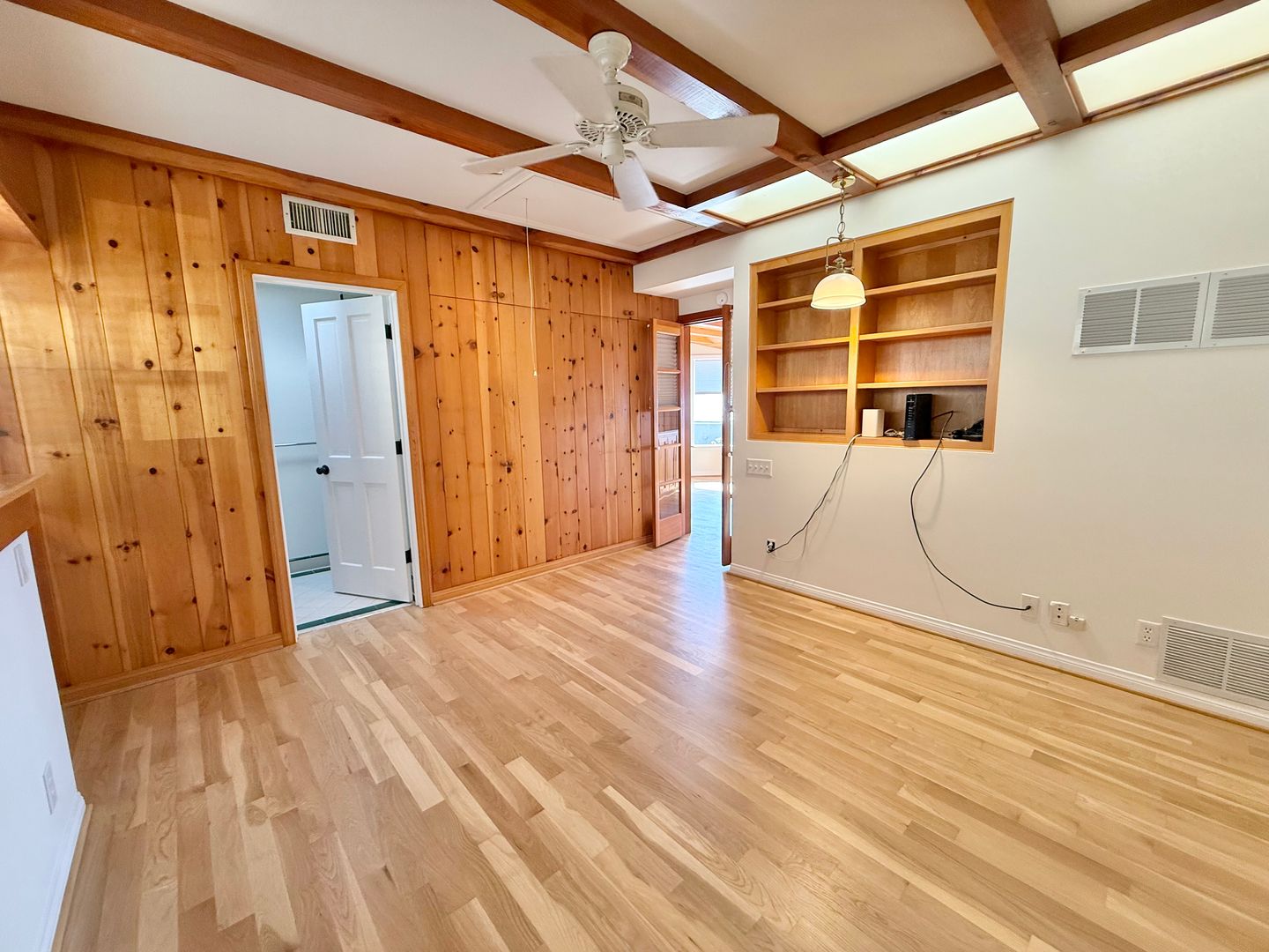 334 Pinecrest Dr - Laguna Beach - California - 2 bed, 2 bath rental property