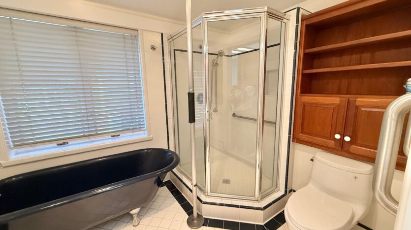 334 Pinecrest Dr - Laguna Beach - California - 2 bed, 2 bath rental property