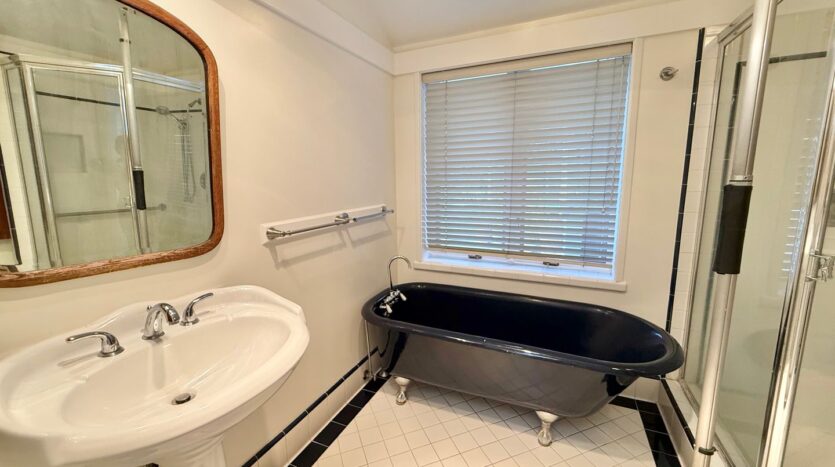 334 Pinecrest Dr - Laguna Beach - California - 2 bed, 2 bath rental property