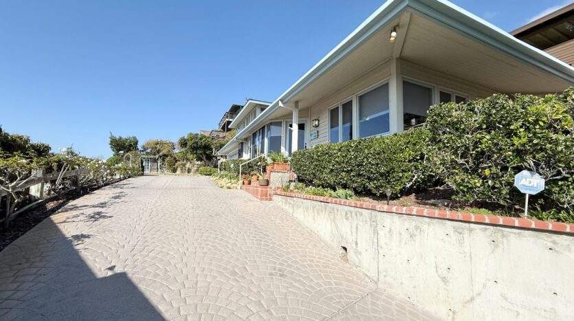 334 Pinecrest Dr - Laguna Beach - California - 2 bed, 2 bath rental property