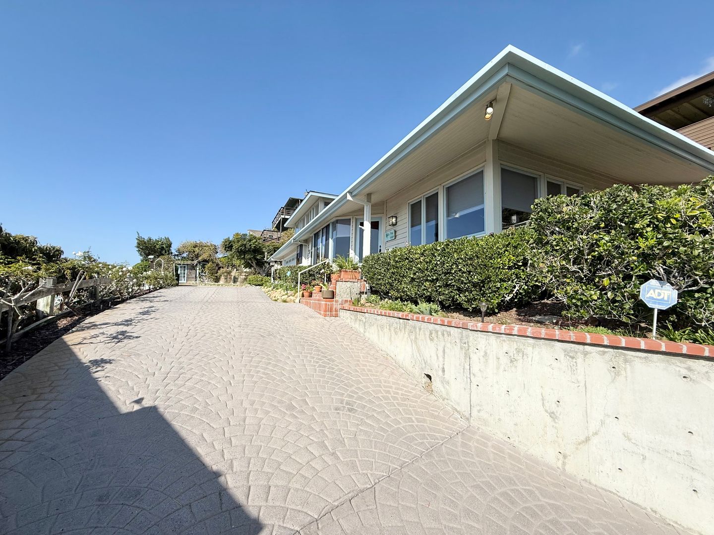 334 Pinecrest Dr - Laguna Beach - California - 2 bed, 2 bath rental property
