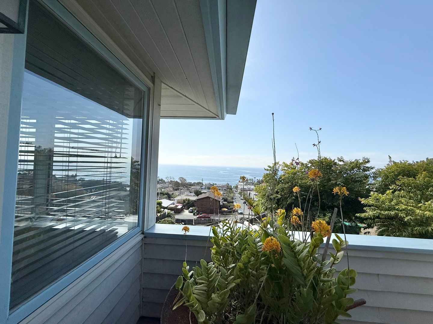 334 Pinecrest Dr - Laguna Beach - California - 2 bed, 2 bath rental property
