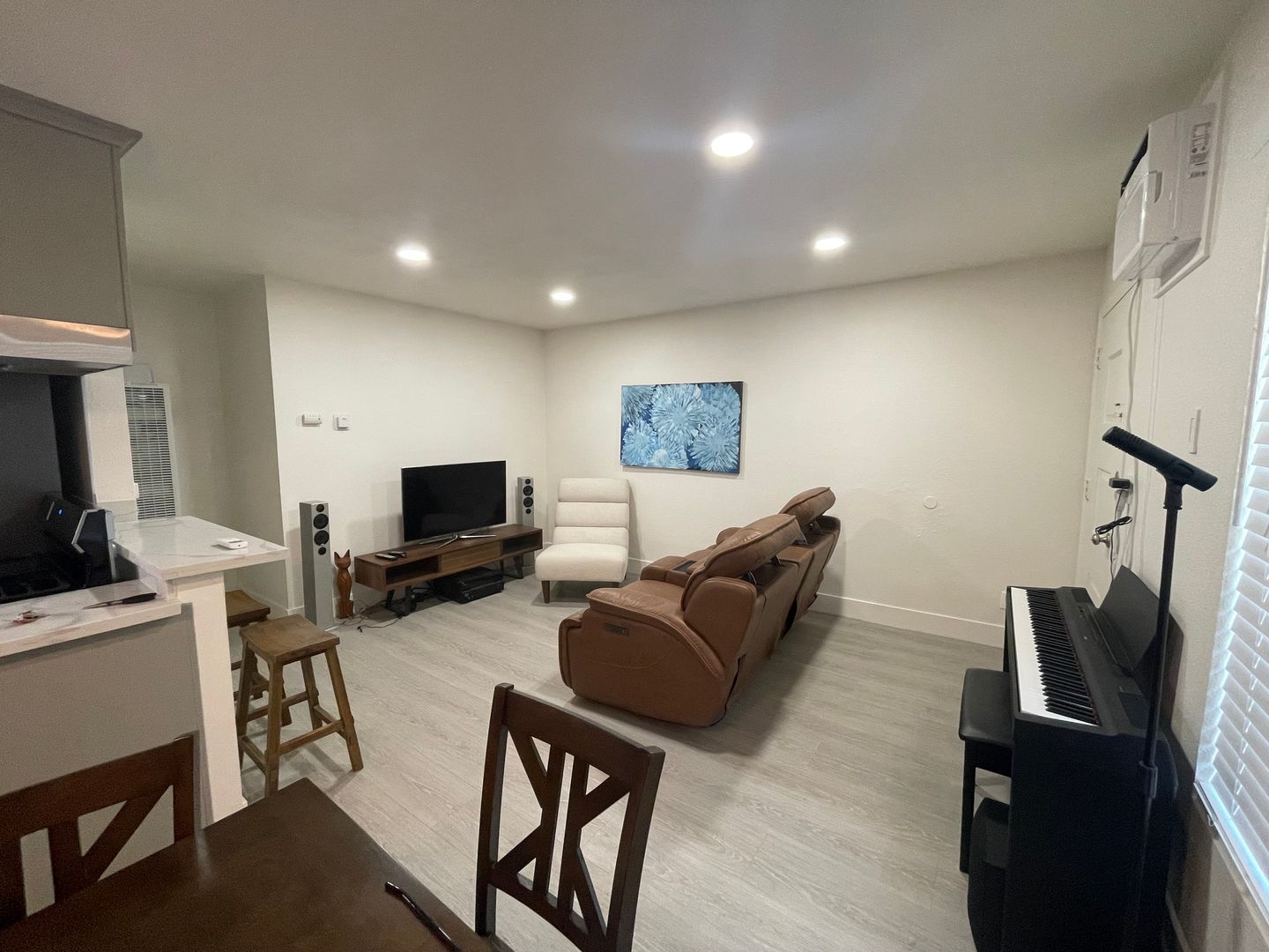 337 E Poplar St. - Stockton - California - 1 bed, 1 bath rental property