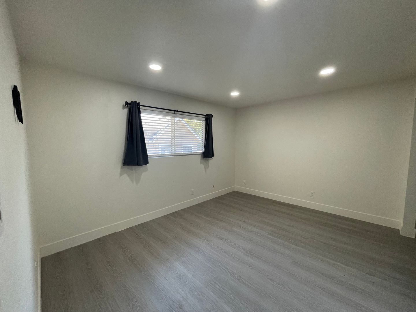 337 E Poplar St. - Stockton - California - 1 bed, 1 bath rental property