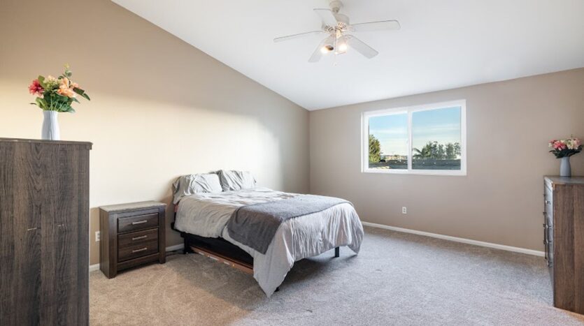 3554 Olds Rd - Oxnard - California - 2 bed, 2.5 bath rental property