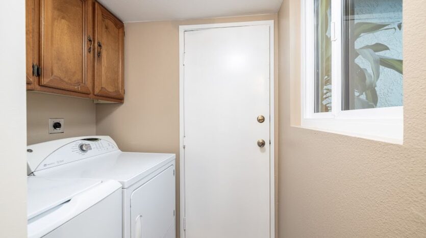 3554 Olds Rd - Oxnard - California - 2 bed, 2.5 bath rental property