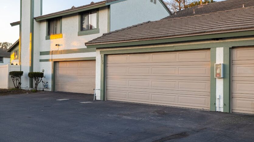 3554 Olds Rd - Oxnard - California - 2 bed, 2.5 bath rental property