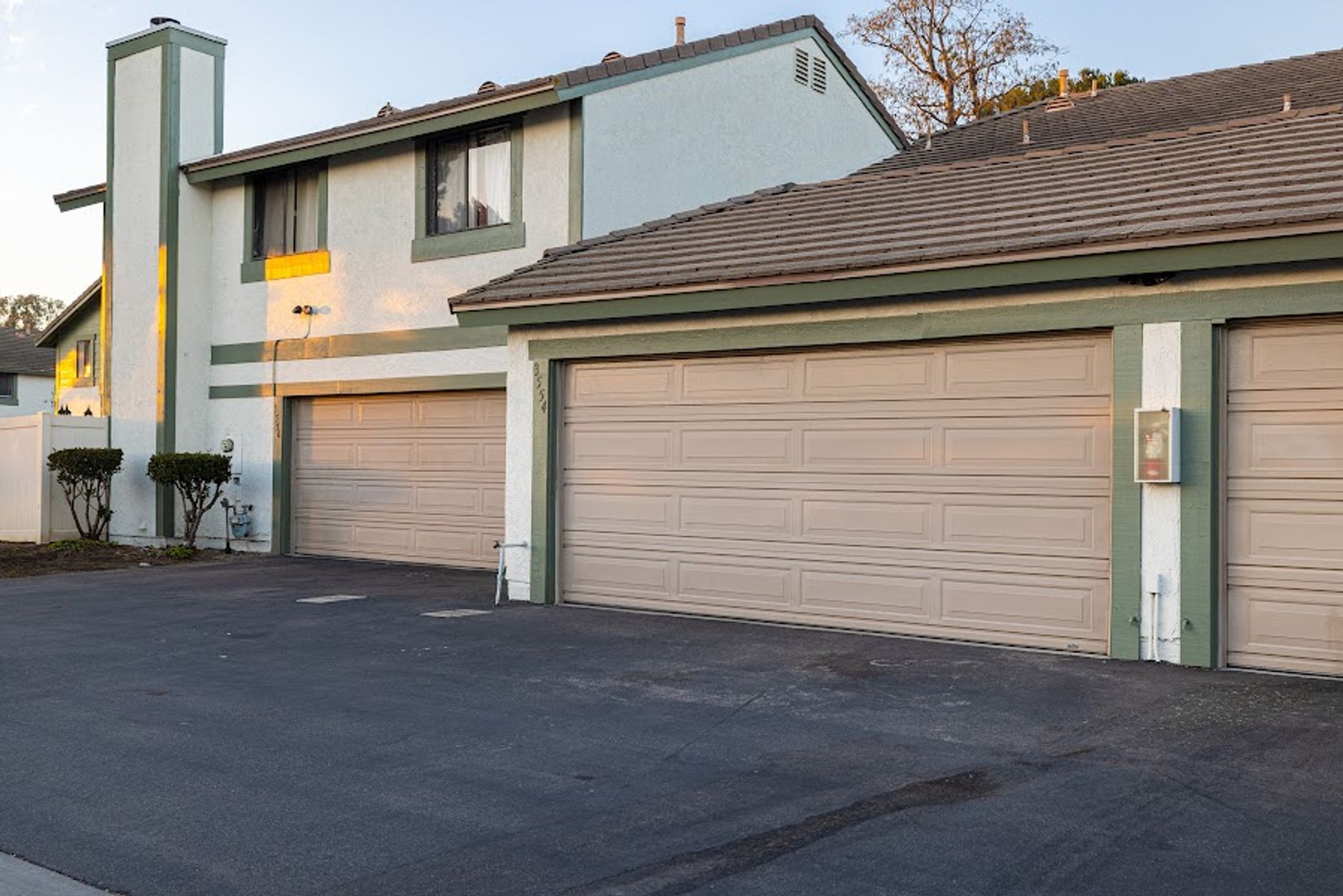 3554 Olds Rd - Oxnard - California - 2 bed, 2.5 bath rental property