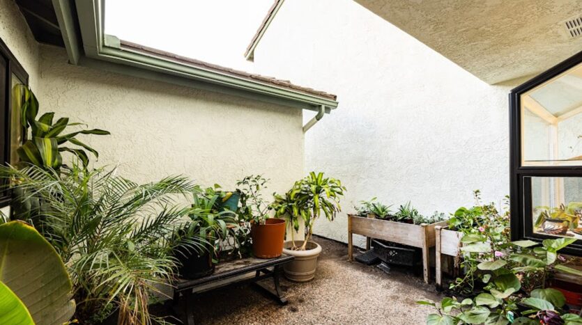 3554 Olds Rd - Oxnard - California - 2 bed, 2.5 bath rental property