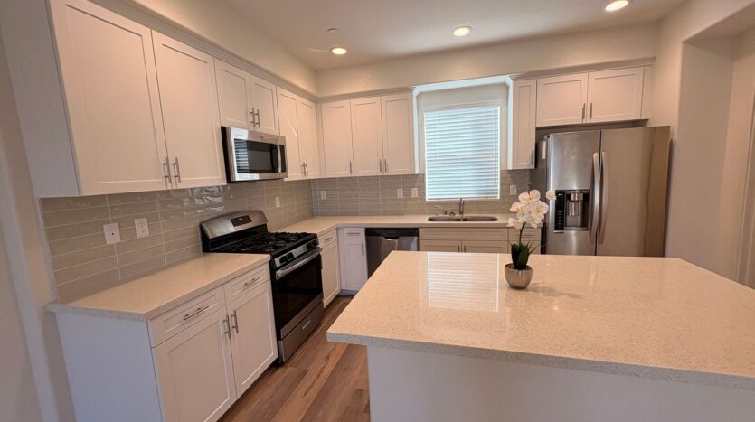 3570 W Savanna St - Anaheim - California - 2 bed, 2.5 bath rental property