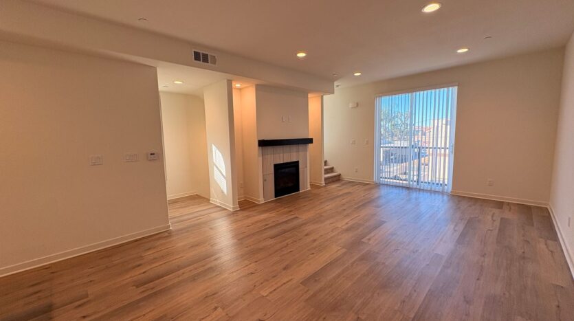 3570 W Savanna St - Anaheim - California - 2 bed, 2.5 bath rental property