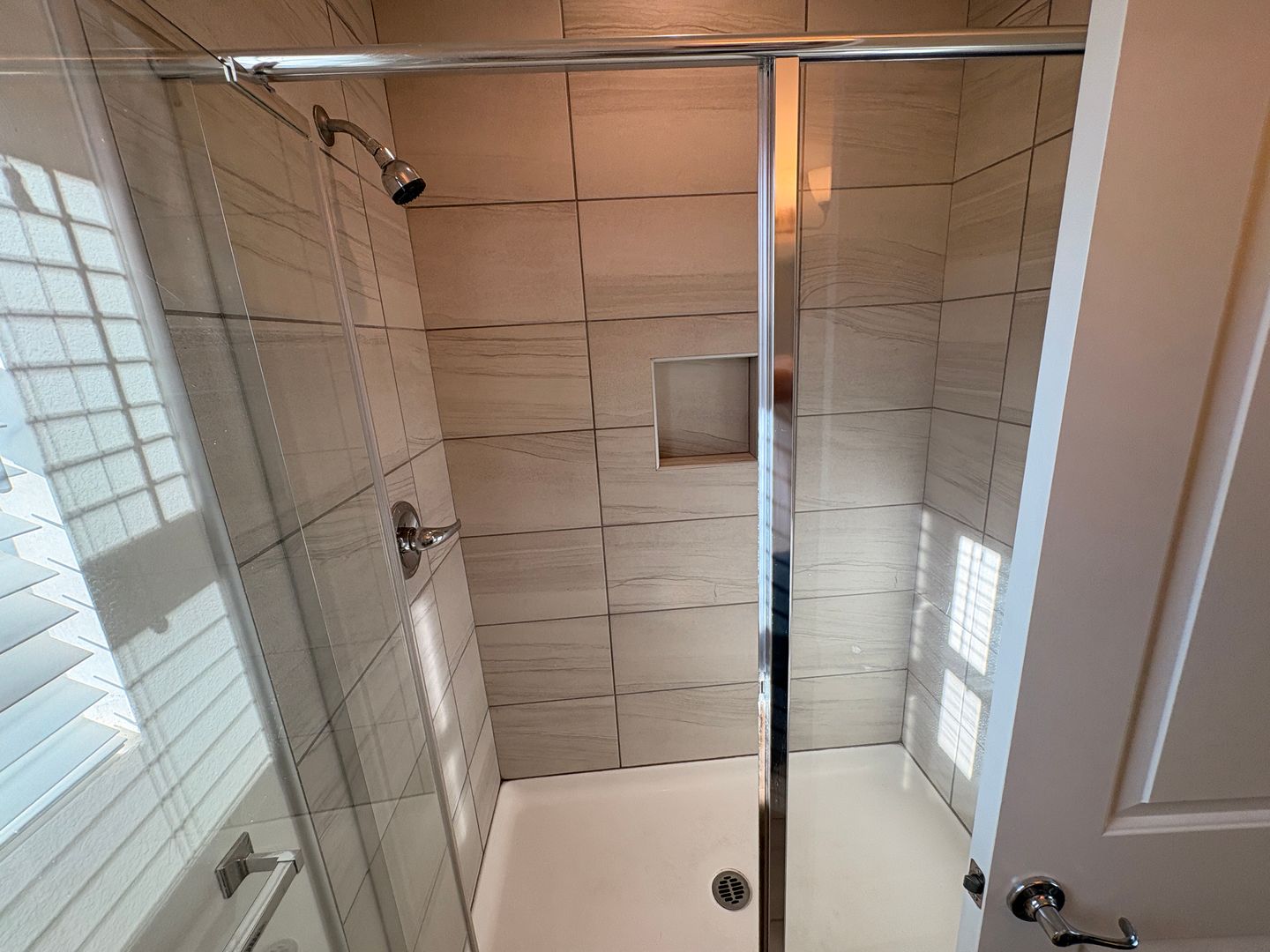 3570 W Savanna St - Anaheim - California - 2 bed, 2.5 bath rental property