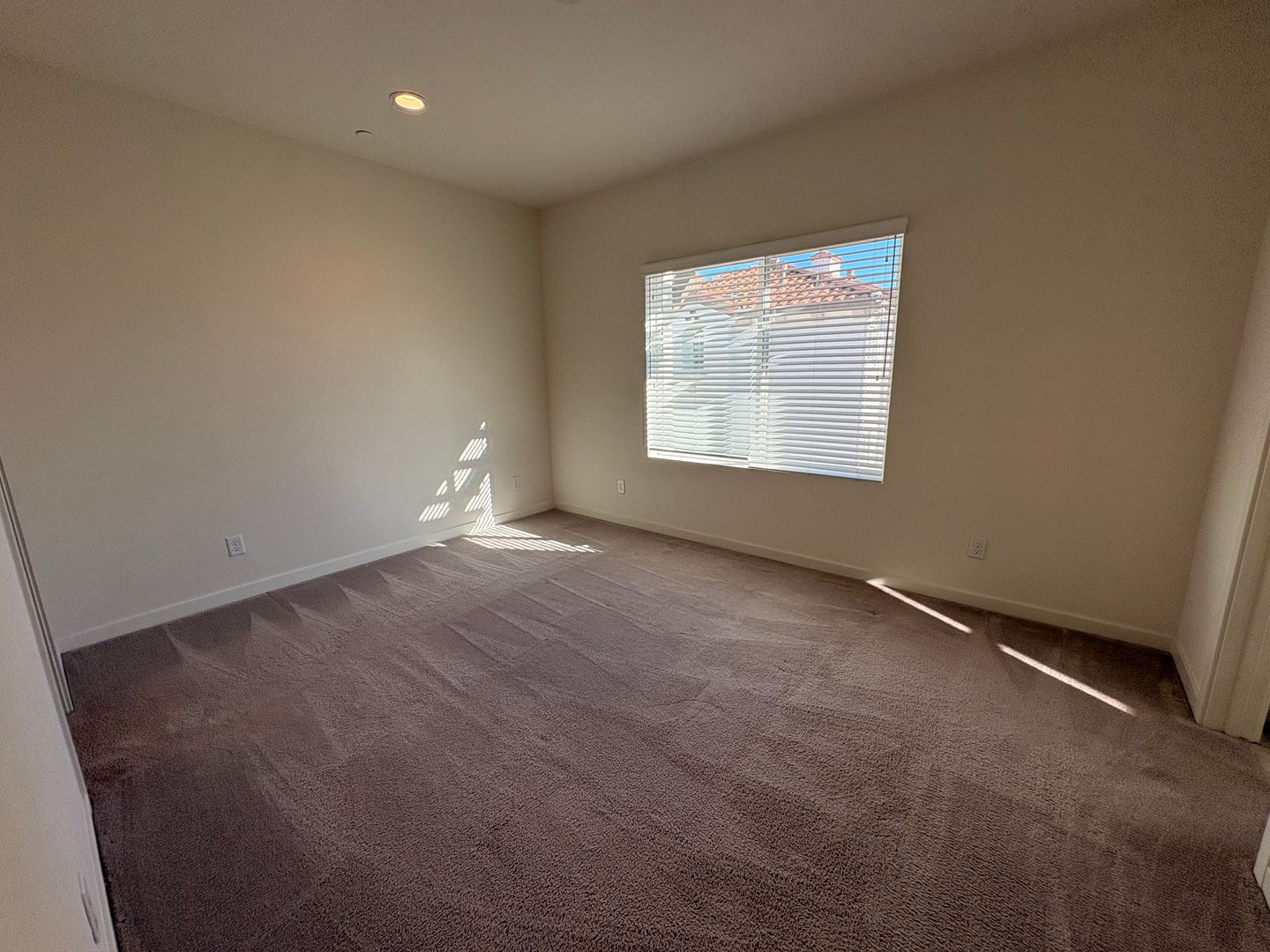 3570 W Savanna St - Anaheim - California - 2 bed, 2.5 bath rental property