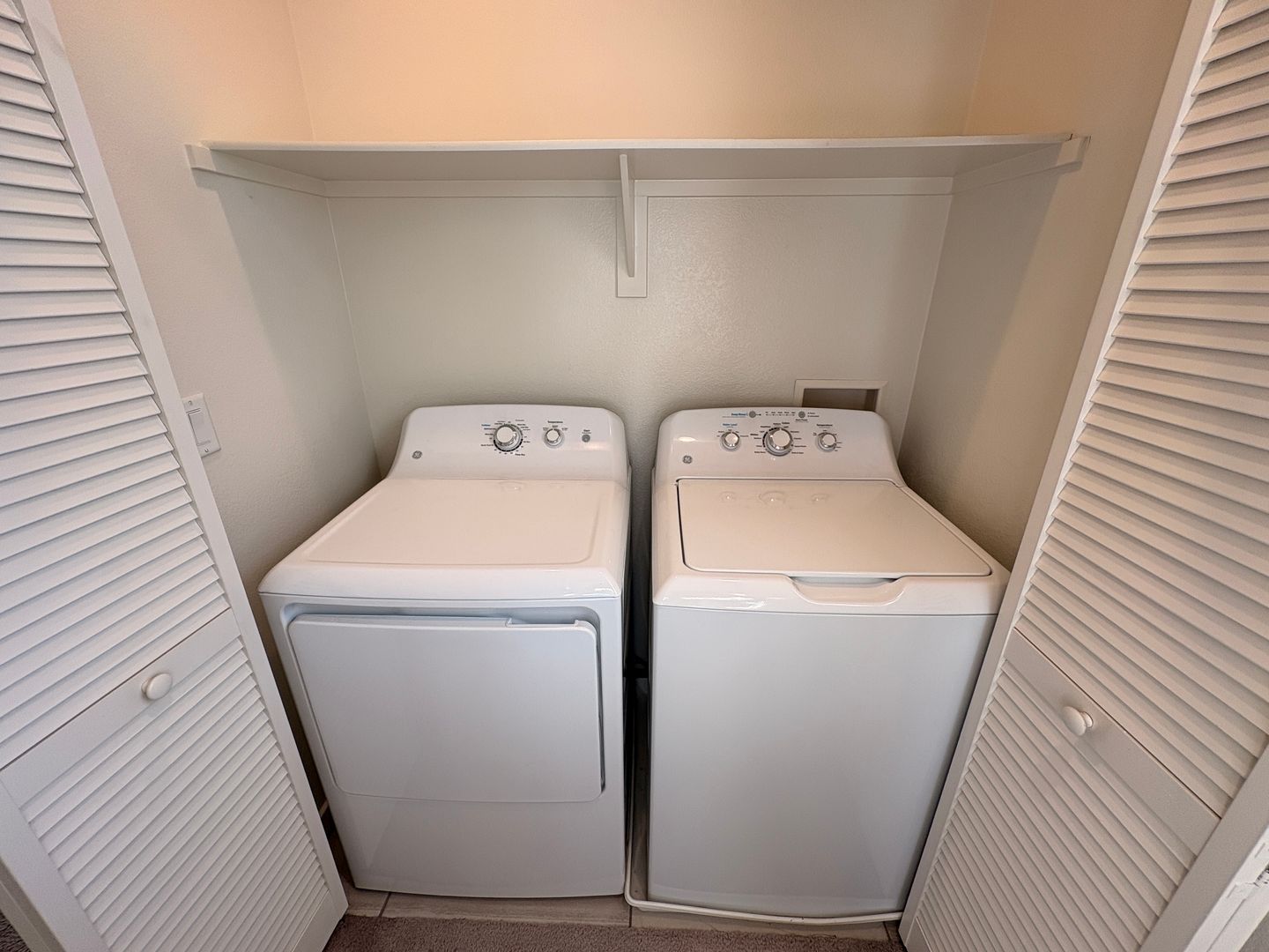 3570 W Savanna St - Anaheim - California - 2 bed, 2.5 bath rental property