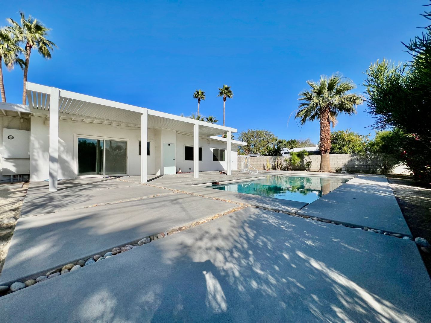 3663 Paseo Barbara - Palm Springs - California - 3 bed, 2 bath rental property