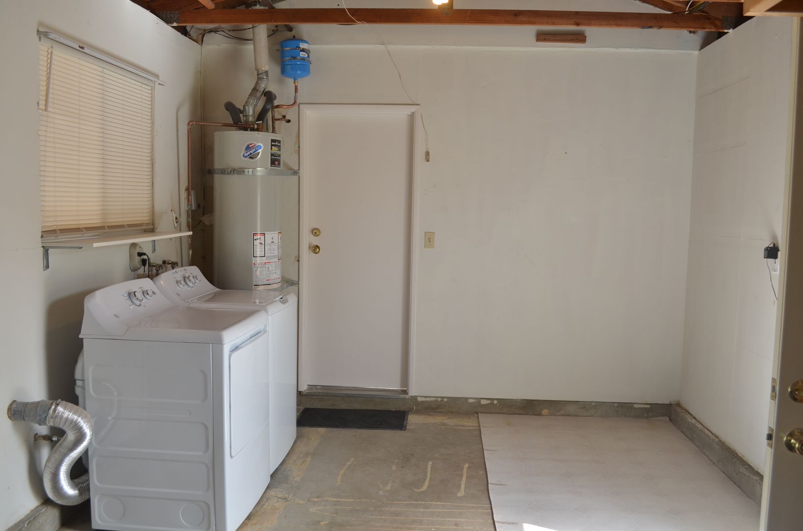 3665 Millikin Avenue - San Diego - California - 4 bed, 2 bath rental property