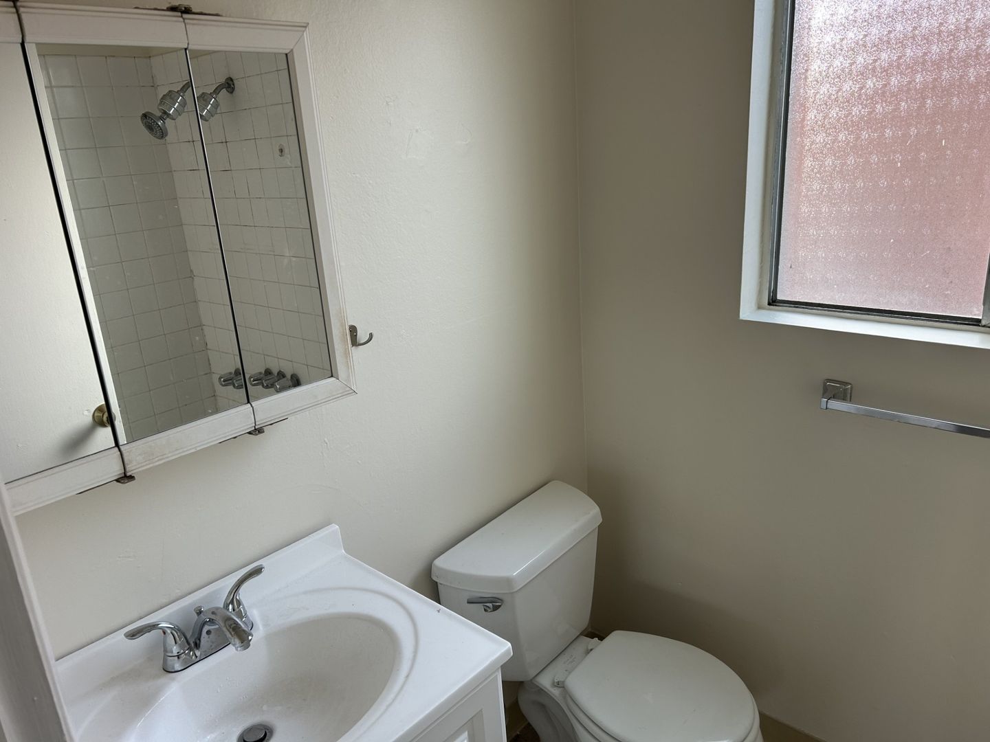 37 El Rose Drive - 2 - Petaluma - California - 2 bed, 1 bath rental property