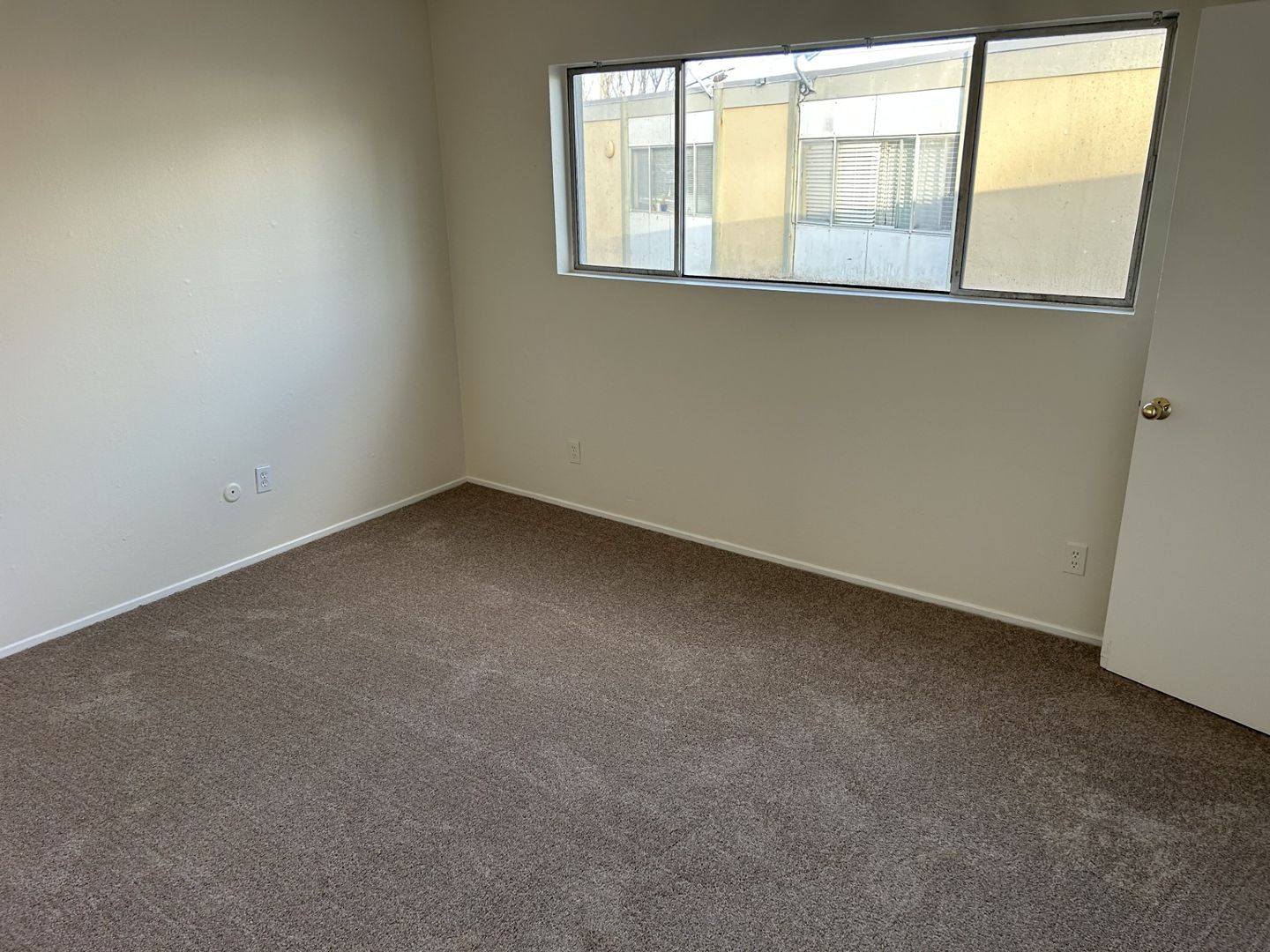 37 El Rose Drive - 2 - Petaluma - California - 2 bed, 1 bath rental property