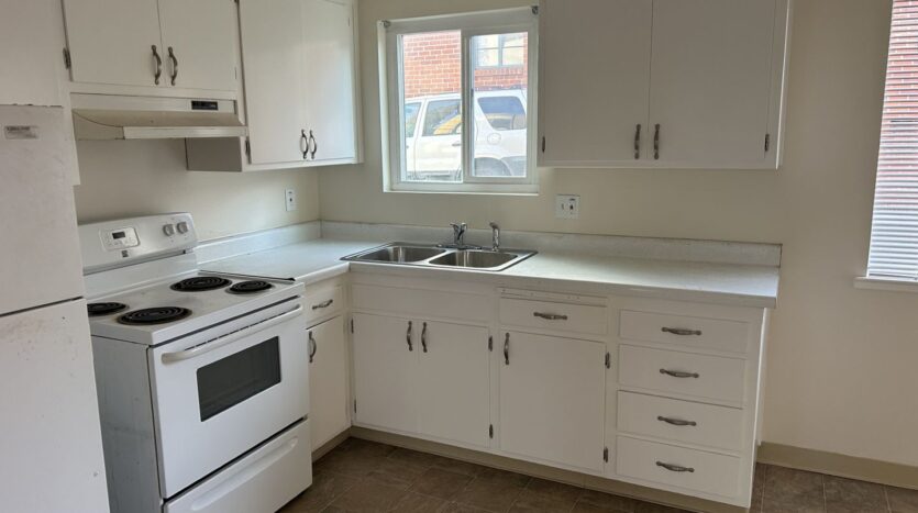 37 El Rose Drive - 2 - Petaluma - California - 2 bed, 1 bath rental property