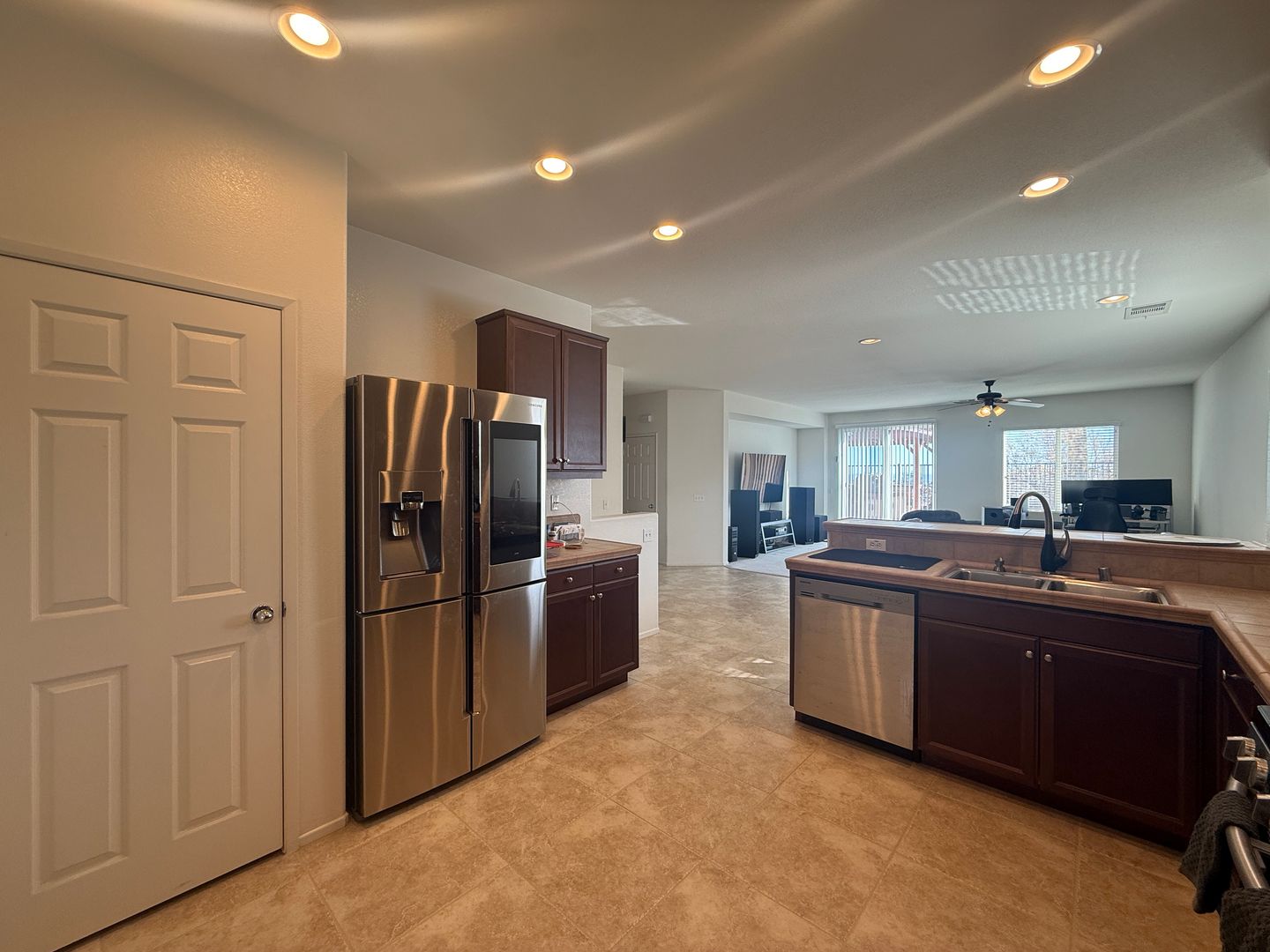 38432 Pallas Ct. - Palmdale - California - 3 bed, 2 bath rental property