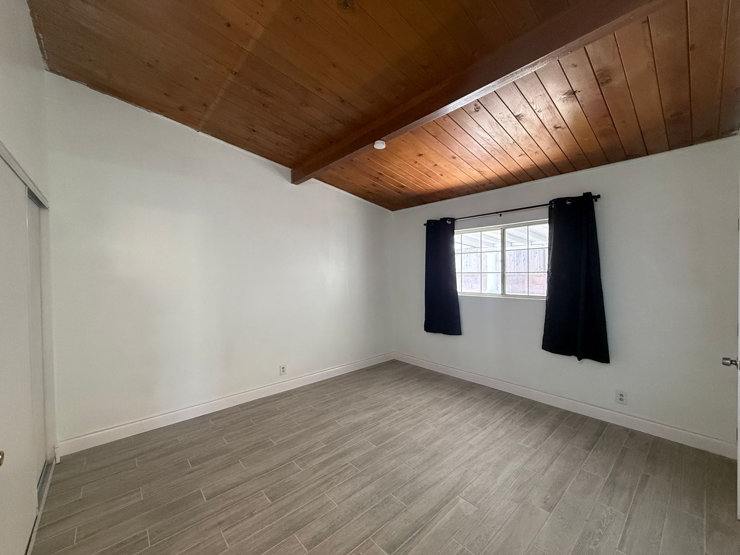 38628 Sumac Ave - Palmdale - California - 4 bed, 2 bath rental property