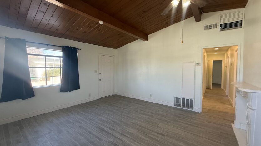 38628 Sumac Ave - Palmdale - California - 4 bed, 2 bath rental property