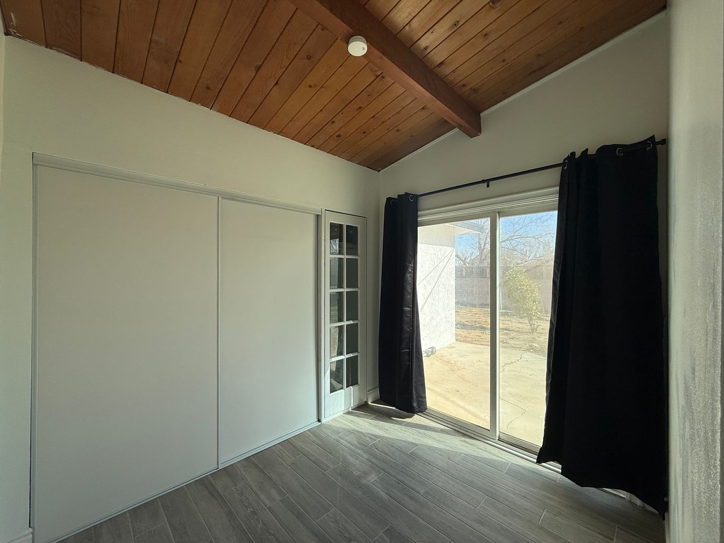 38628 Sumac Ave - Palmdale - California - 4 bed, 2 bath rental property